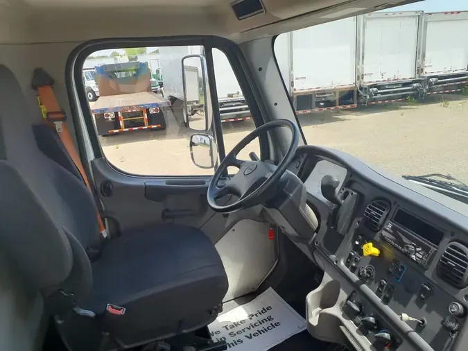 2021 FREIGHTLINER/MERCEDES M2 10649ccd7de0dcde445d5c82631a726bfa3