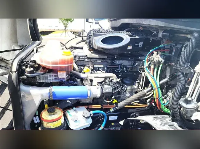 2021 FREIGHTLINER CA126