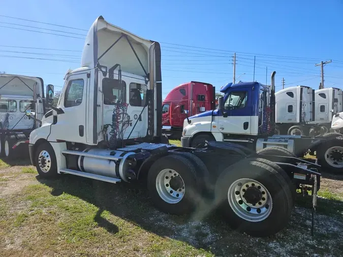 2021 FREIGHTLINER/MERCEDES NEW CASCADIA PX12664