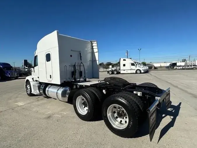 2022 Peterbilt 57949d370439a70c884dba94ee3da0e7ae9