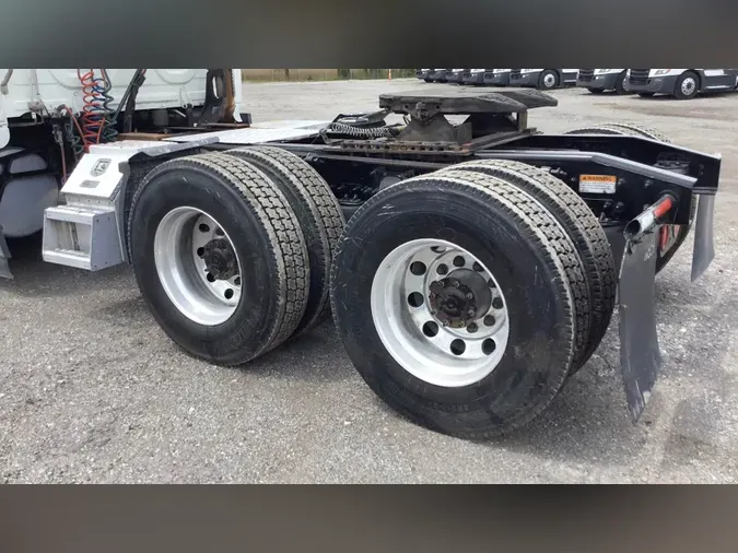 2021 Freightliner Cascadia 126