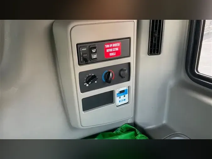 2022 INTERNATIONAL LT625