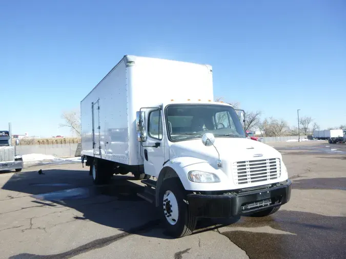 2019 Freightliner Business Class M2 106