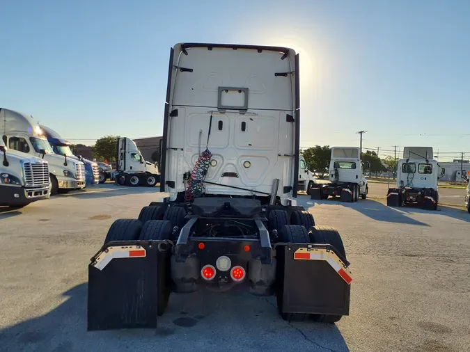 2019 FREIGHTLINER/MERCEDES CASCADIA 125