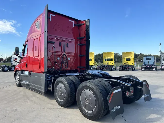 2021 Freightliner Cascadia