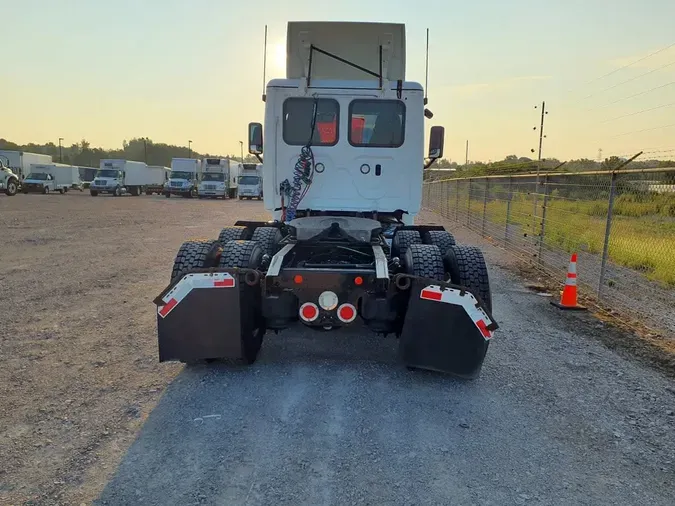 2019 FREIGHTLINER CASCADIA 125