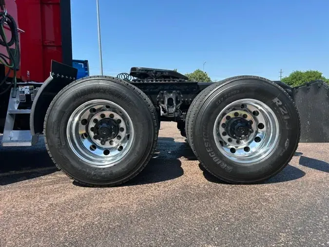2022 KENWORTH T680
