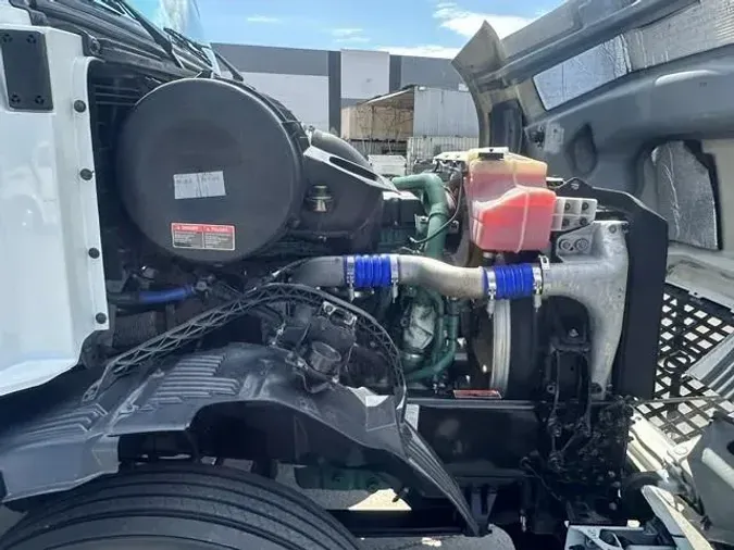 2016 Volvo VNL30049e0b0ce56715db73f6299daaa4e0425