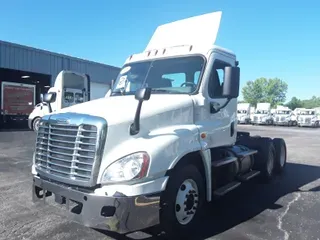 2018 FREIGHTLINER/MERCEDES CASCADIA 125