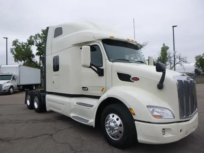 2022 Peterbilt 579