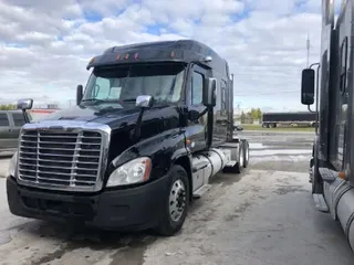 2016 FREIGHTLINER Cascadia