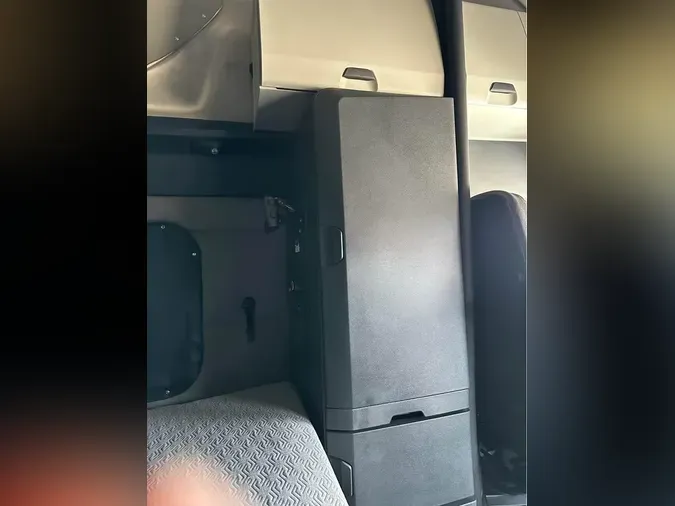 2019 Freightliner Cascadia49ec781f07e4a44dd91b3bd77114522f