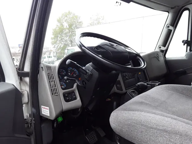 2019 NAVISTAR INTERNATIONAL 4300 LP