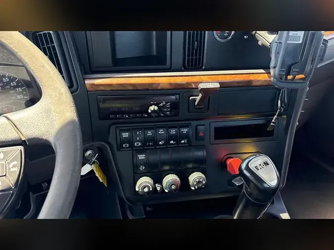 2018 INTERNATIONAL RH613