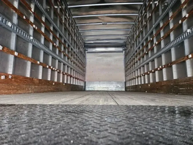 2018 FREIGHTLINER/MERCEDES M2 106