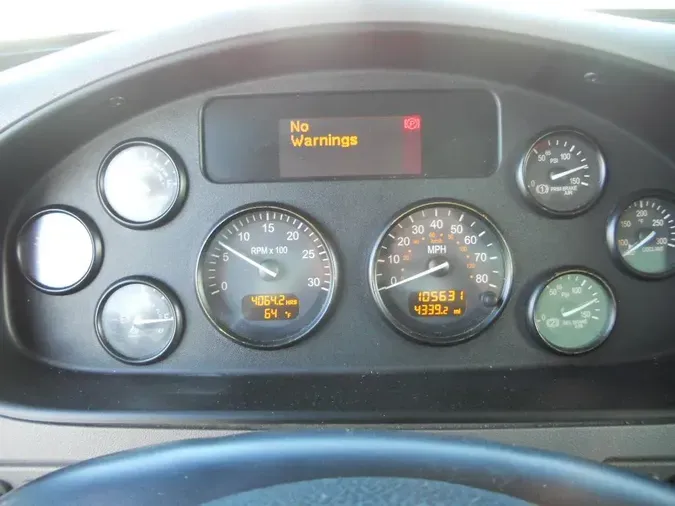 2020 Peterbilt 337