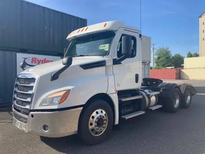 2022 FREIGHTLINER/MERCEDES NEW CASCADIA PX1266449f732fdd7cda420631287fd67b0e530