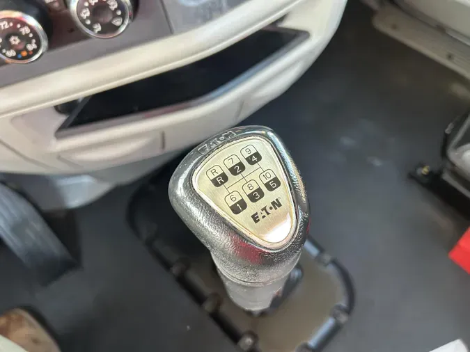 2020 Peterbilt 579