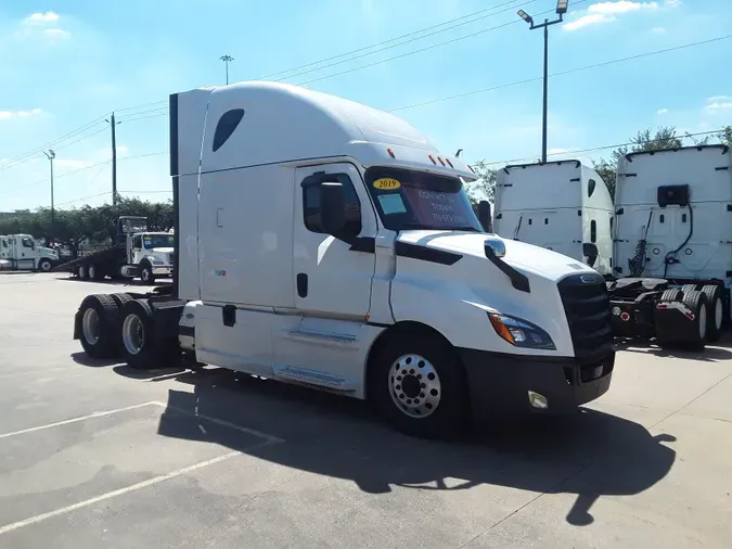 2019 FREIGHTLINER/MERCEDES PT126064ST