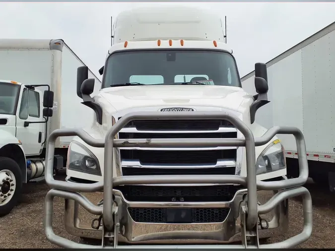 2020 FREIGHTLINER NEW CASCADIA 116