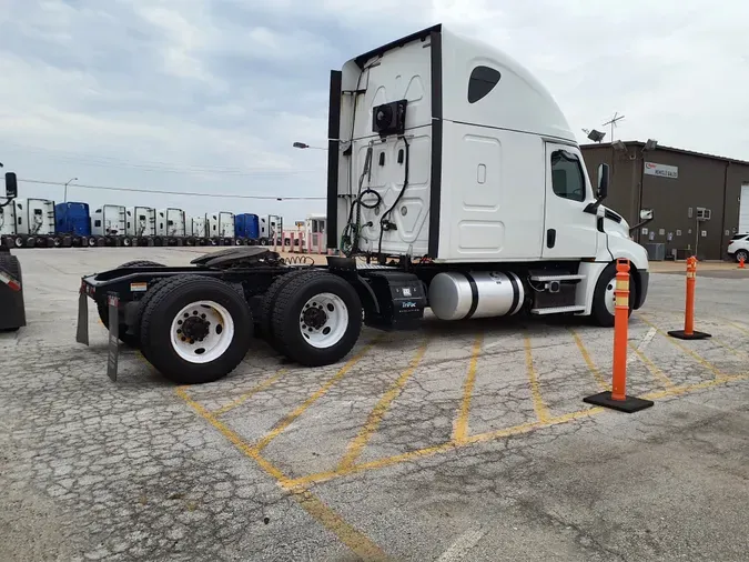 2019 FREIGHTLINER/MERCEDES CASCADIA 125