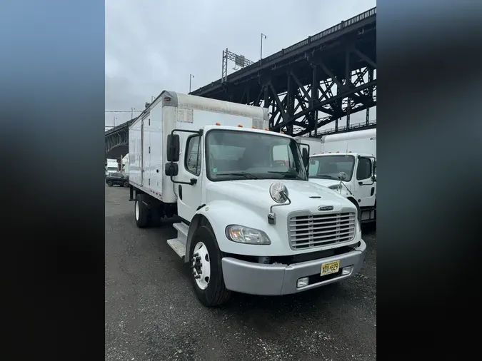 2016 FREIGHTLINER/MERCEDES M2 106