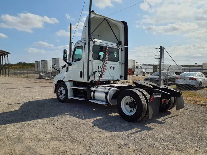 2019 FREIGHTLINER/MERCEDES NEW CASCADIA 126