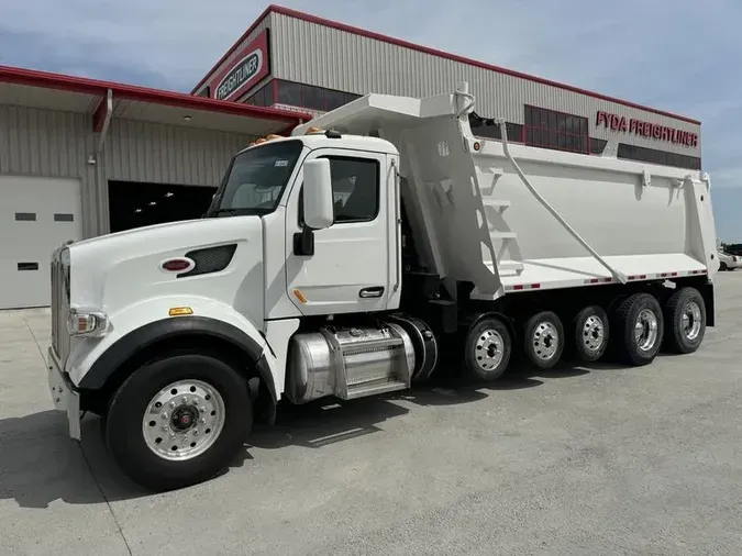 2018 Peterbilt 567