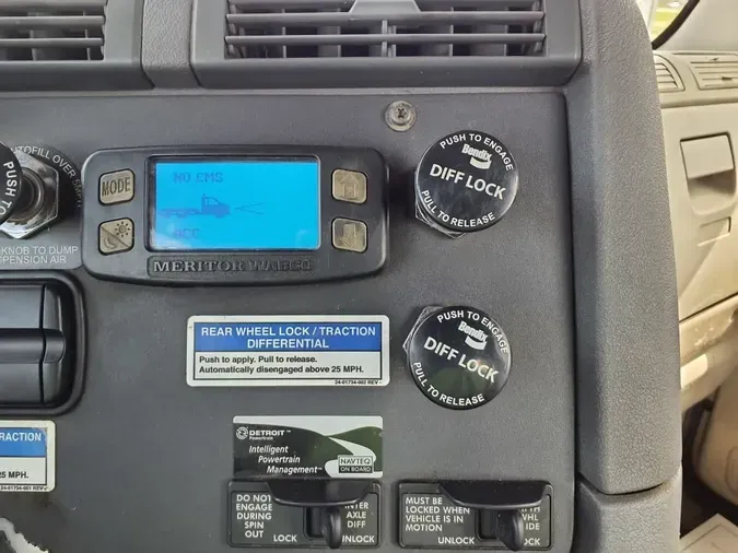 2018 FREIGHTLINER/MERCEDES CASCADIA 113