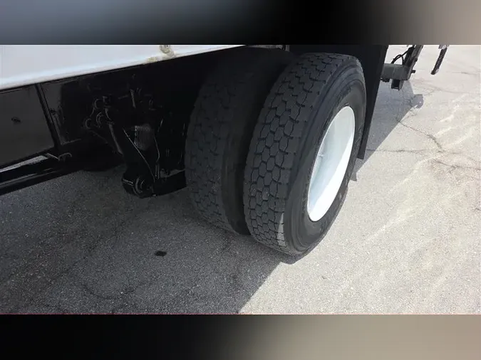 2019 INTERNATIONAL 4300
