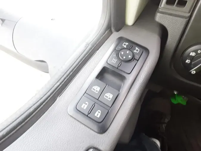 2019 NAVISTAR INTERNATIONAL LT625 DAYCAB T/A