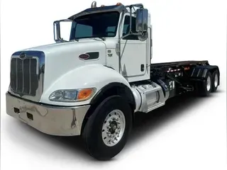 2016 Peterbilt 348