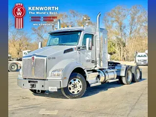 2022 KENWORTH T880