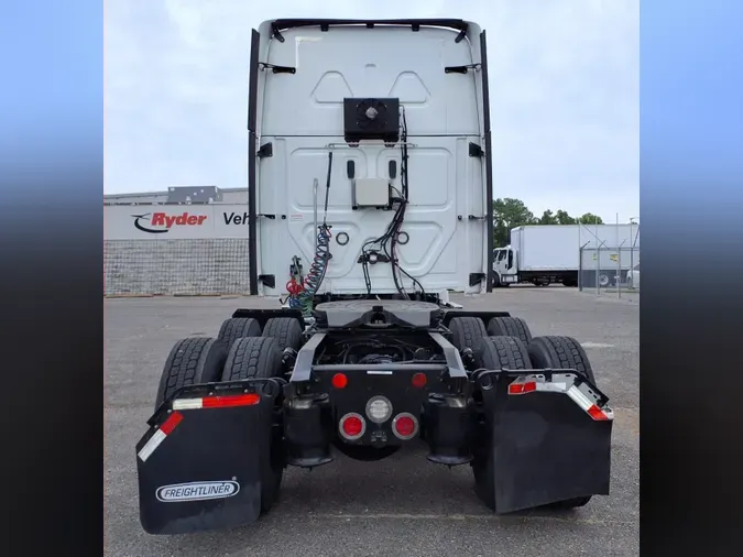 2020 FREIGHTLINER/MERCEDES CASCADIA 125