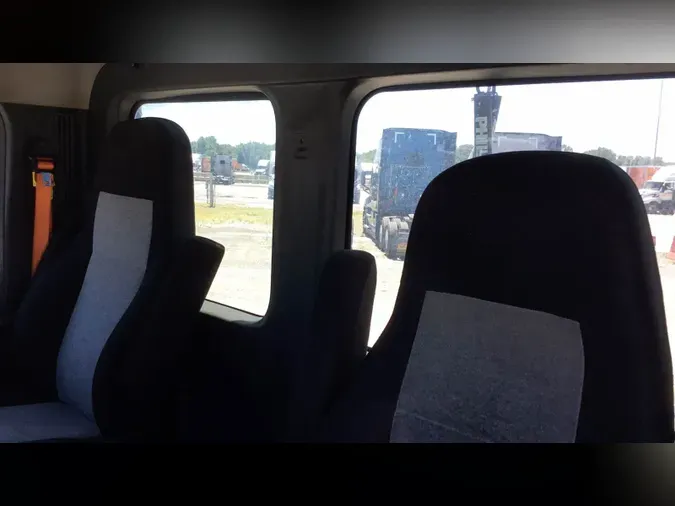 2020 Freightliner Cascadia 126