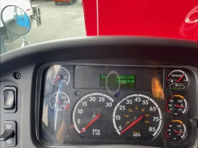 2016 FREIGHTLINER M2 106