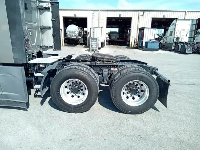 2023 Freightliner Cascadia 126
