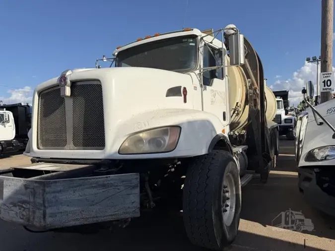 2011 KENWORTH T4404a185fa0e647a95c980ac36ee23651ec