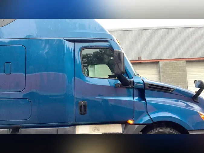 2022 Freightliner Cascadia