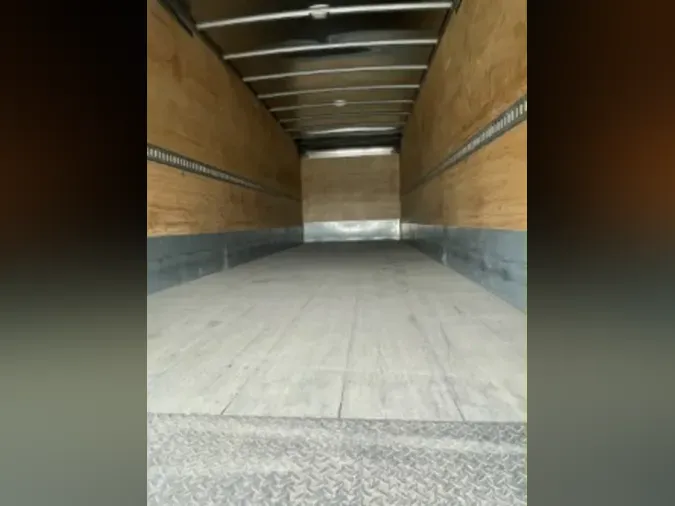 2019 FREIGHTLINER/MERCEDES M2 106