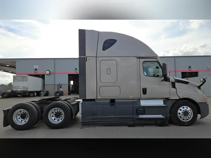 2024 Freightliner Cascadia 1264a1cc558cd5e99200d74e3c674442ac5