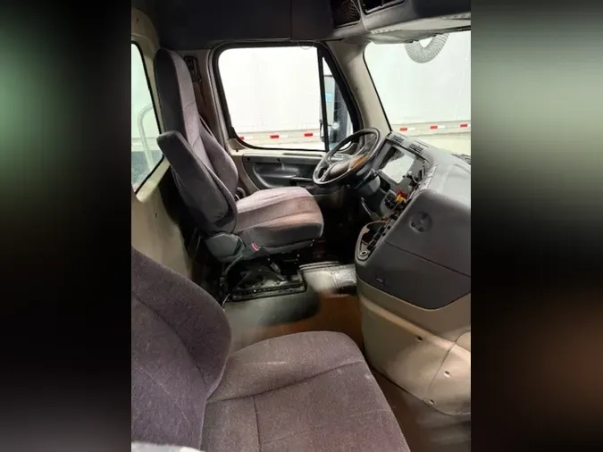 2019 FREIGHTLINER/MERCEDES CASCADIA 125