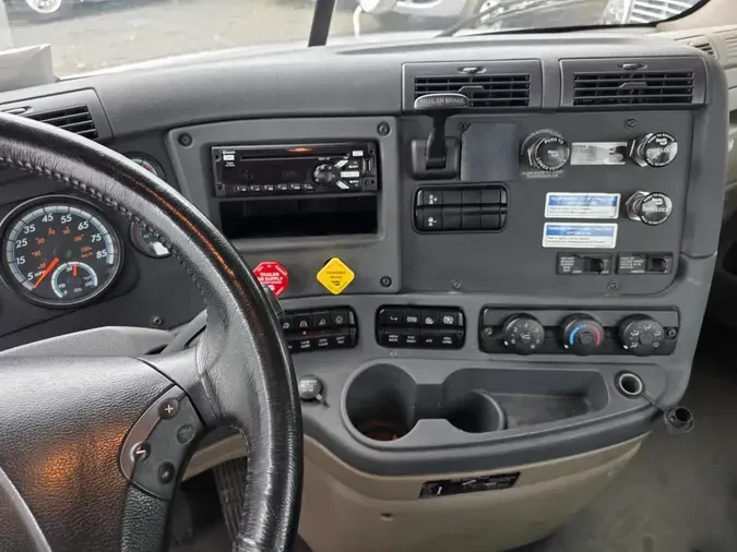 2017 FREIGHTLINER CASCADIA 125