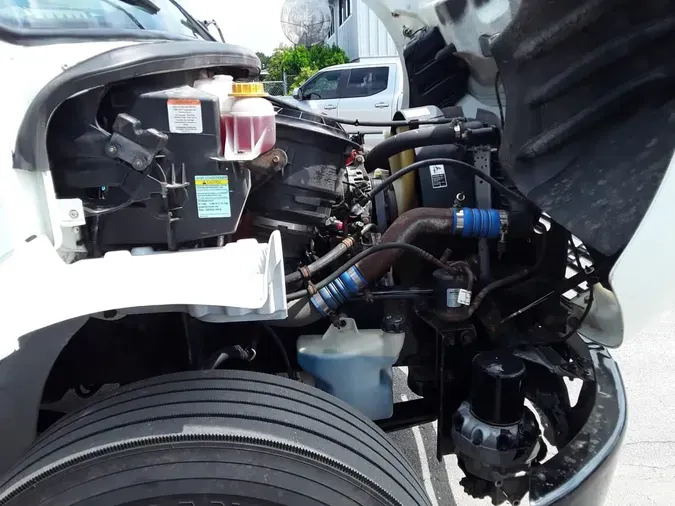 2019 FREIGHTLINER M2 106