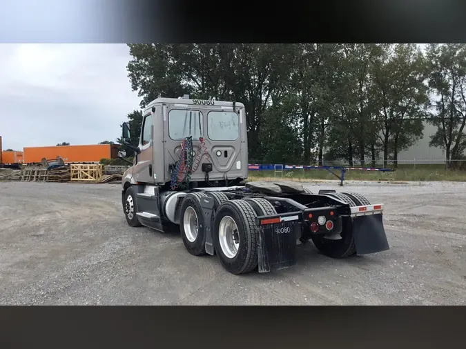 2020 Freightliner Cascadia 126