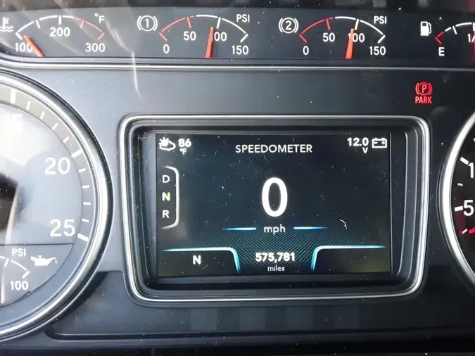 2019 NAVISTAR INTERNATIONAL LT625 SLPR CAB