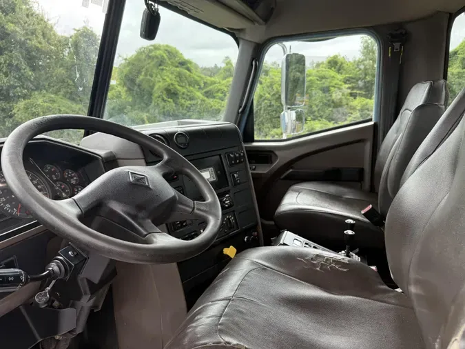 2020 International HX620