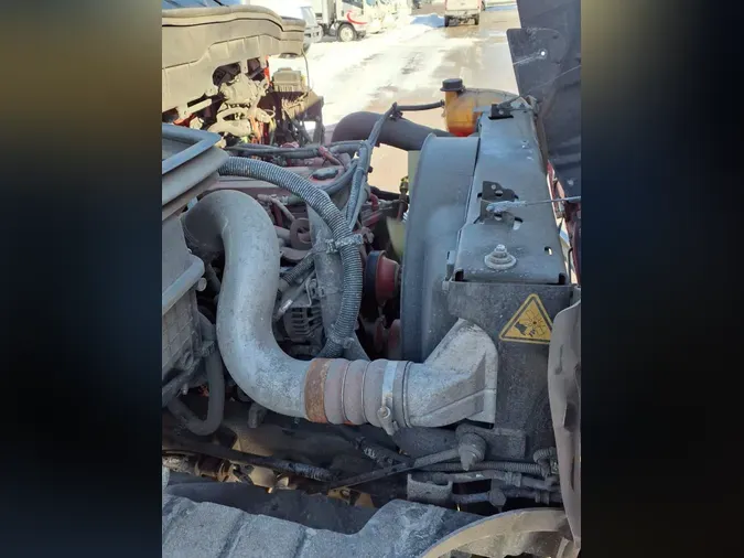 2020 NAVISTAR INTERNATIONAL MV607 (4X2)