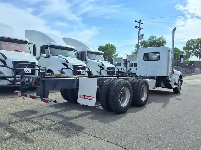 2019 KENWORTH TRUCKS T-370