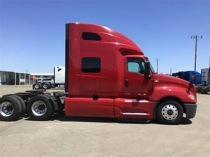 2021 INTERNATIONAL LT625